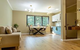 Ophir Apartment Central